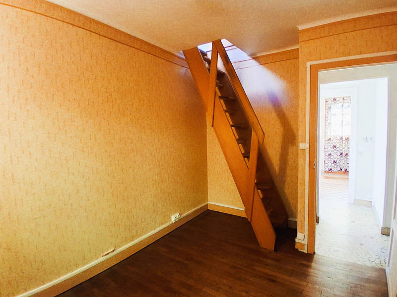 Maison - 90 m² - 5 pièces