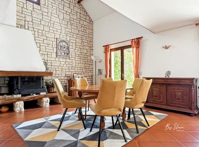 Maison - 164 m² - 7 pièces