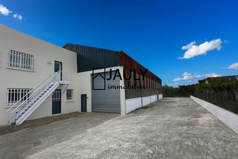 Local d'activités - 1 200 m²