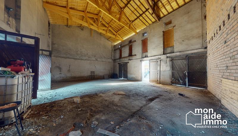 Maison - 260 m² - 8 pièces