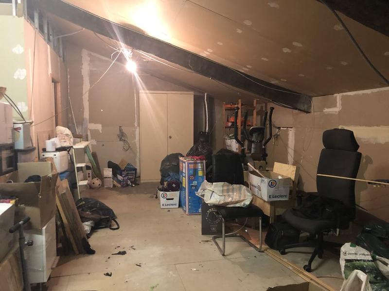 Maison en pierre - 203 m² - 4 pièces