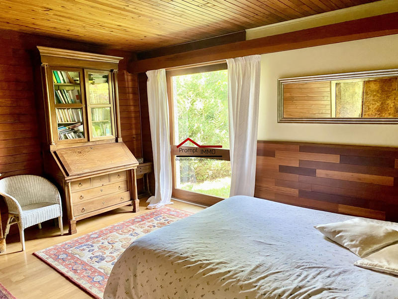 Maison ancienne - 216 m² - 8 pièces