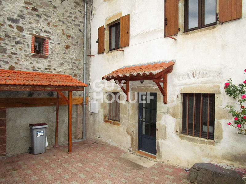 Maison - 90 m² - 5 pièces