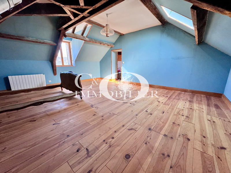 Maison - 322 m² - 10 pièces