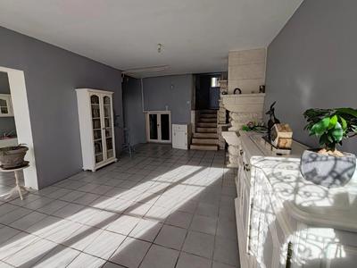Maison - 228 m² - 11 pièces