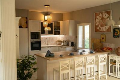 Maison - 281 m² - 10 pièces