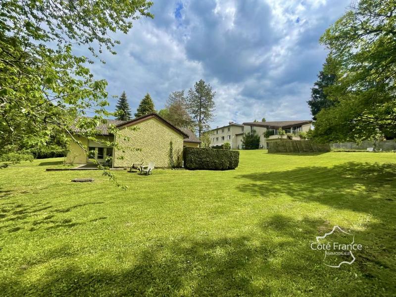 Fonds de commerce - Local commercial - 900 m²