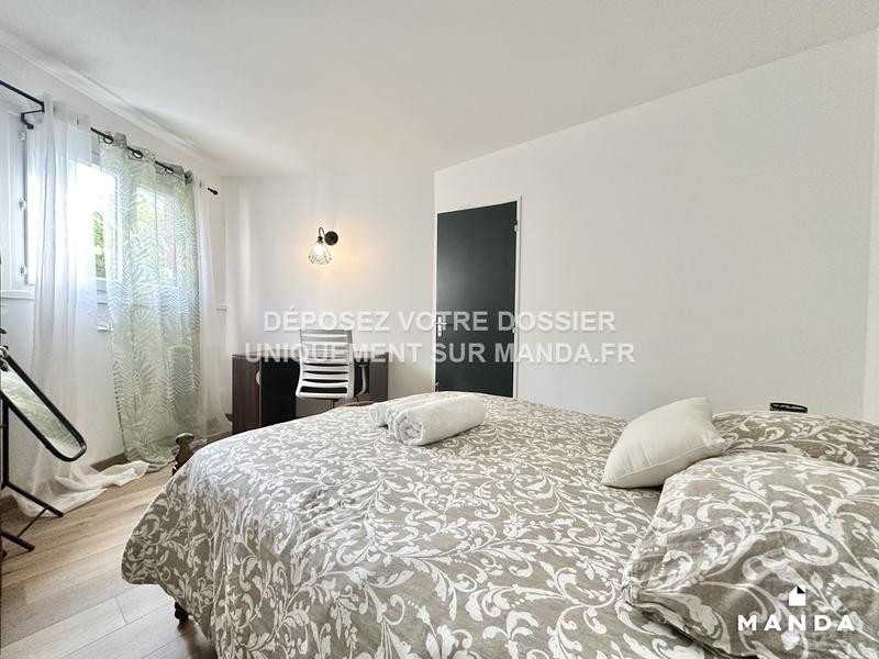 Chambre - 10 m² - 4 pièces