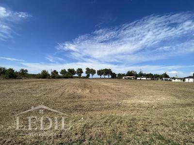 Terrain - 6 448 m²