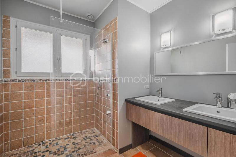 Maison - 155 m² - 7 pièces