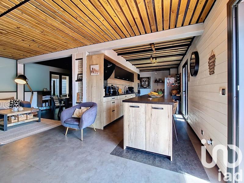 Maison - 183 m² - 7 pièces