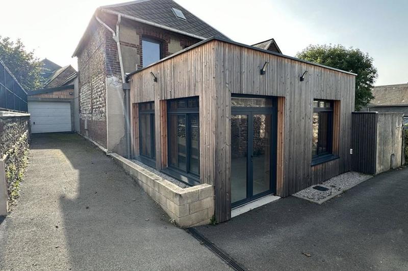 Maison - 110 m² - 5 pièces