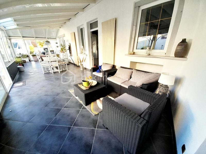 Maison - 270 m² - 12 pièces