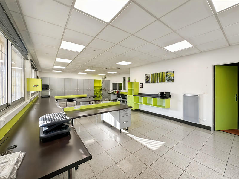 Bureau - 100 m² - 3 pièces