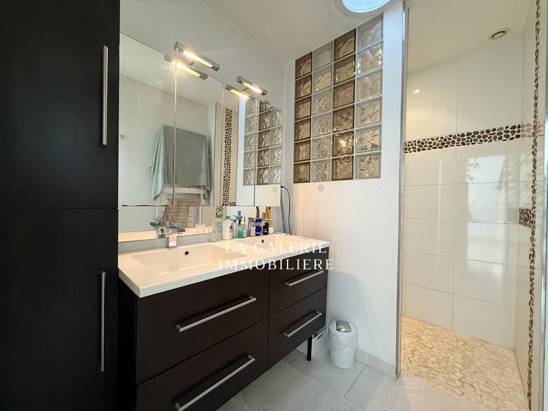 Maison - 172 m² - 6 pièces