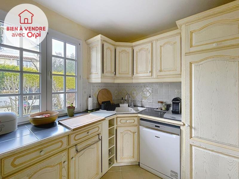 Maison - 197 m² - 8 pièces