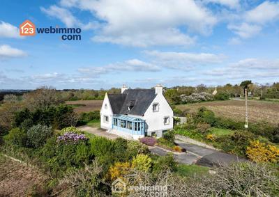 Maison - 143 m² - 7 pièces