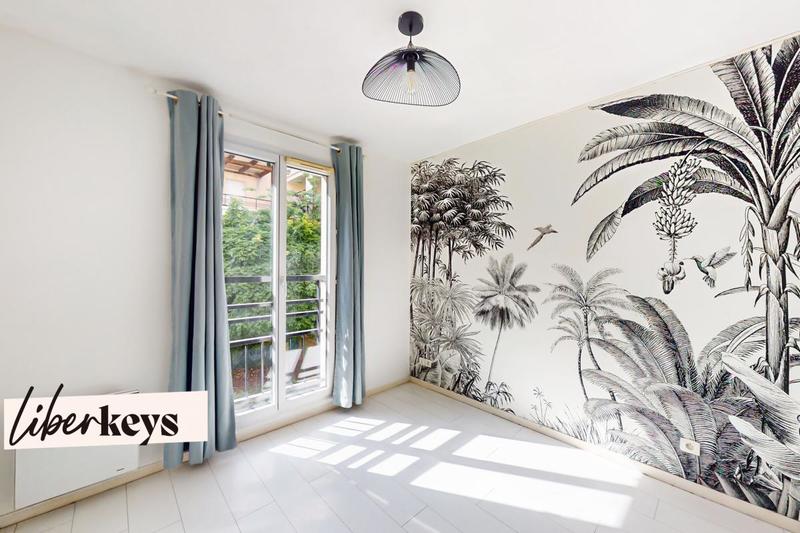 Appartement - 85 m² - 5 pièces