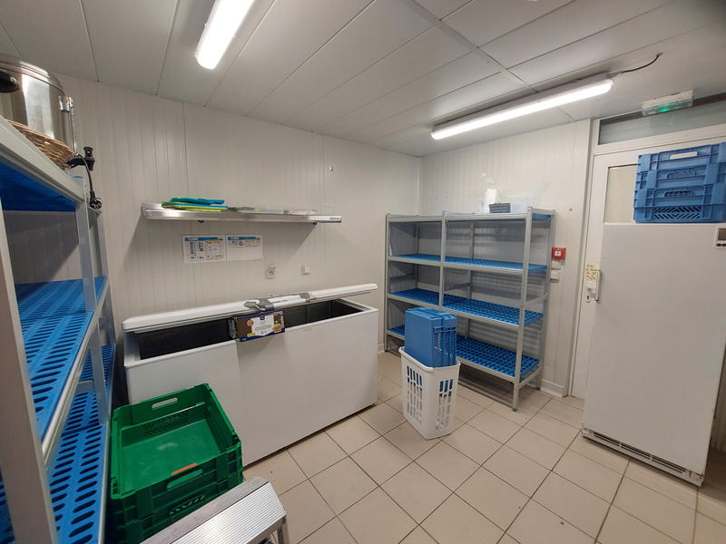 Maison - 1 083 m² - 44 pièces