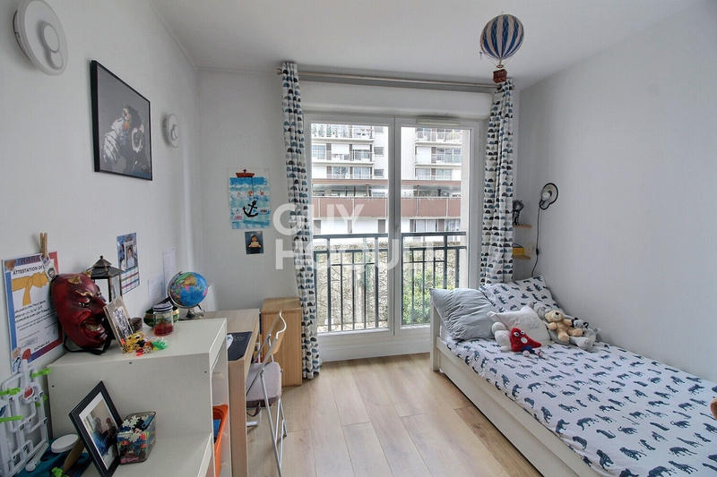 Appartement - 104 m² - 5 pièces