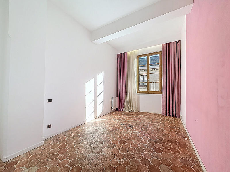 Appartement - 110 m² - 4 pièces