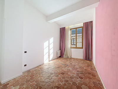 Appartement - 110 m² - 4 pièces