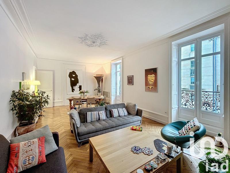 Appartement - 120 m² - 5 pièces