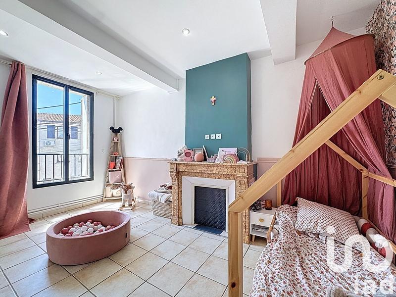 Maison - 250 m² - 6 pièces