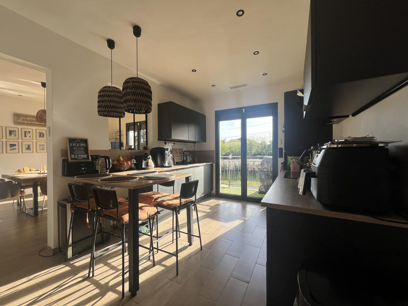 Maison - 137 m² - 7 pièces