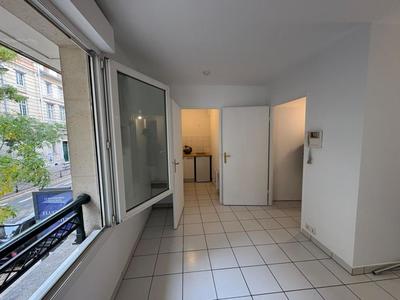 Studio - 27 m² - 1 pièce