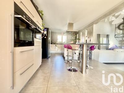 Maison - 161 m² - 6 pièces