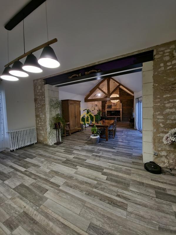 Propriété - 173 m² - 6 pièces