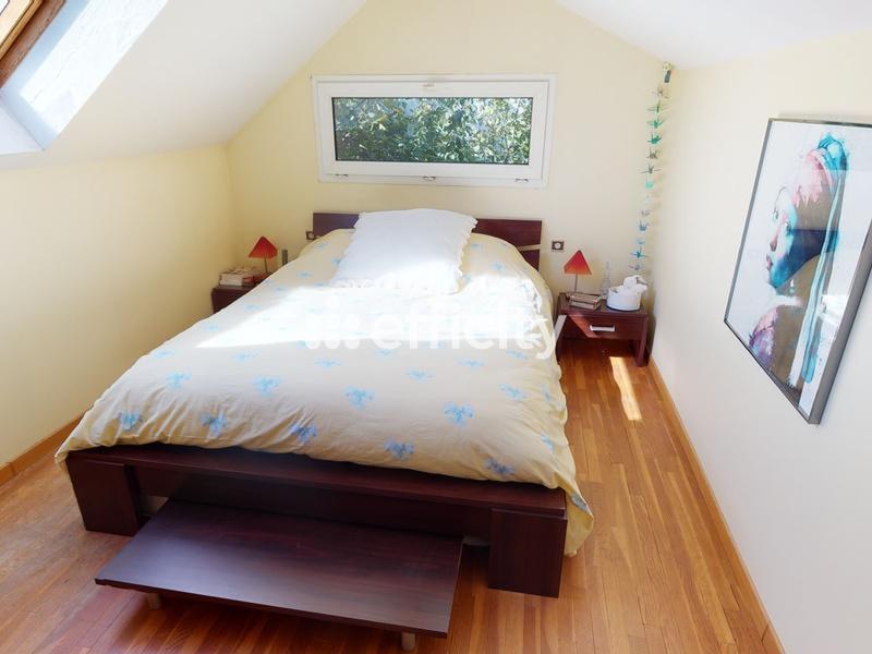 Maison - 160 m² - 9 pièces