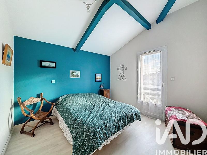 Maison - 263 m² - 9 pièces