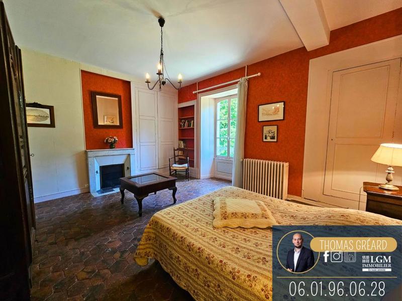 Propriété - 500 m² - 18 pièces