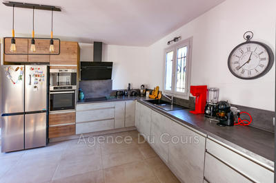 Villa - 260 m² - 5 pièces