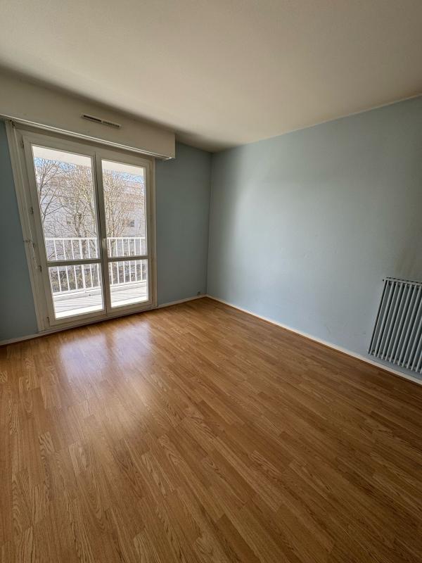 Appartement ancien - 73 m² - 4 pièces