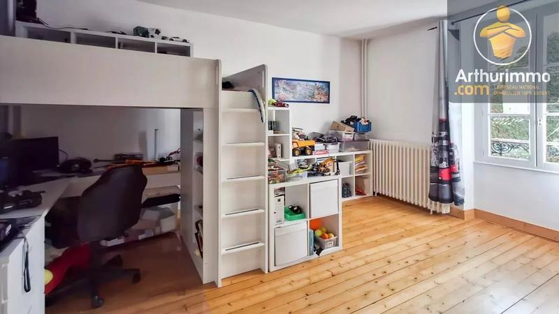 Maison - 166 m² - 5 pièces