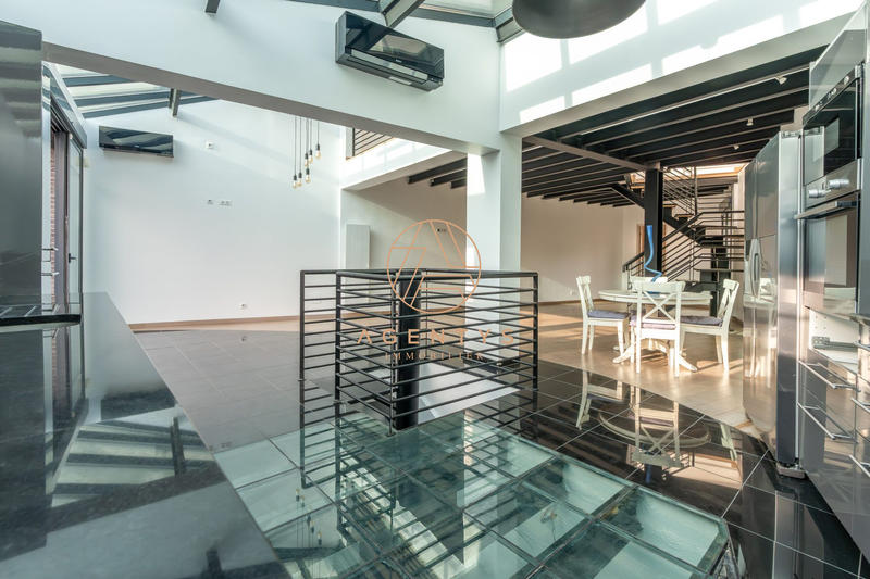 Maison - 104 m² - 3 pièces