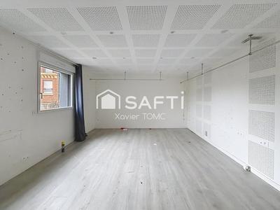 Local commercial - 284 m² - 11 pièces