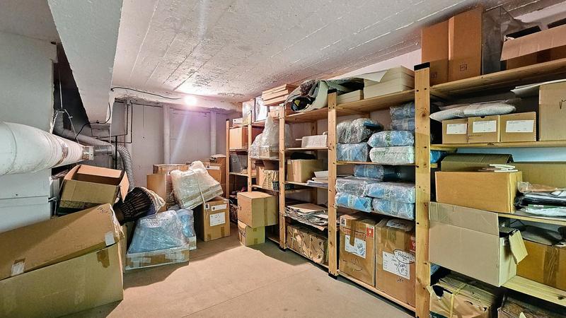 Local commercial - 268 m² - 3 pièces