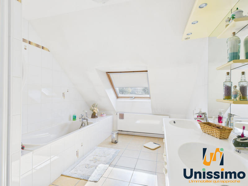 Maison contemporaine - 205 m² - 7 pièces