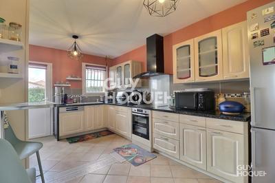 Maison - 111 m² - 4 pièces