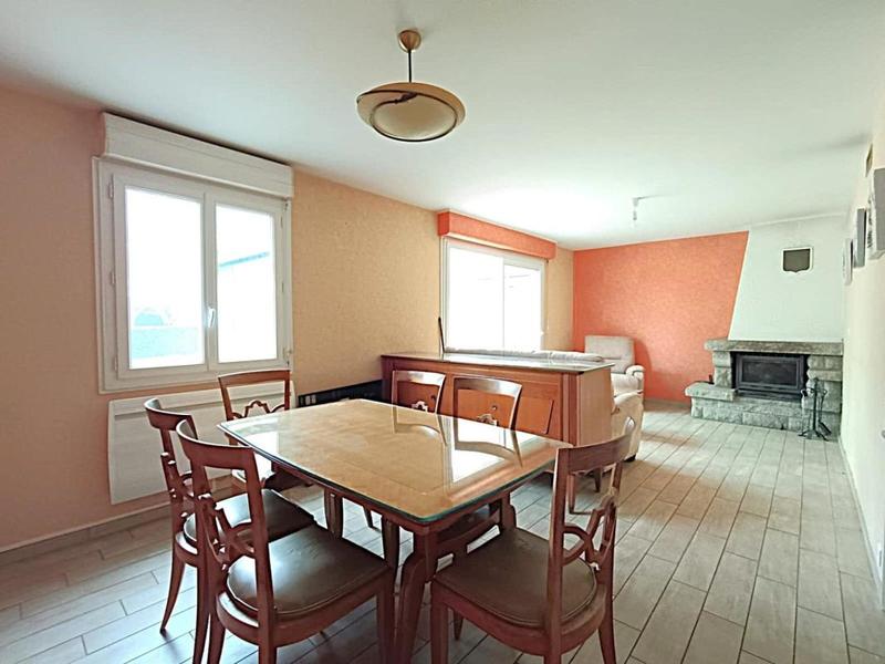 Maison - 104 m² - 5 pièces