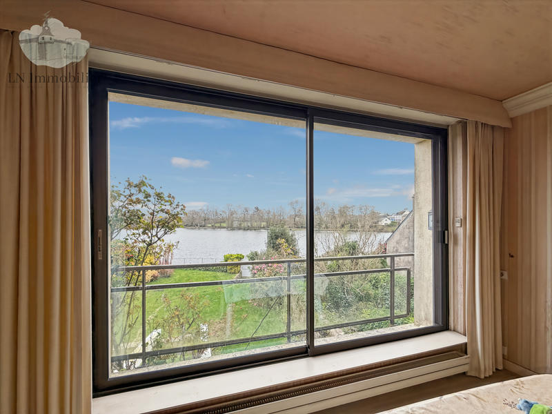 Maison - 189 m² - 9 pièces