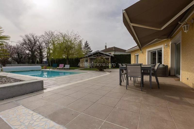 Maison - 137 m² - 5 pièces