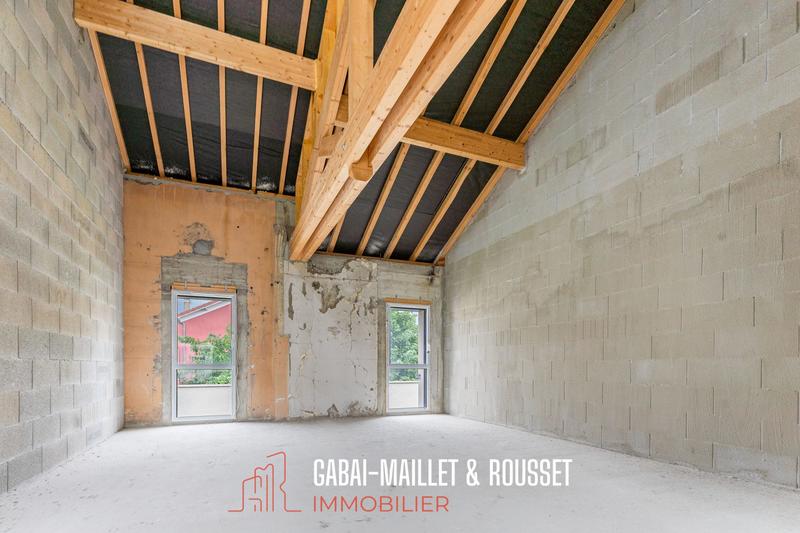 Appartement - 115 m² - 4 pièces