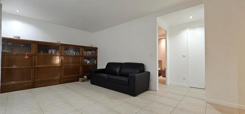 Appartement - 96 m² - 6 pièces