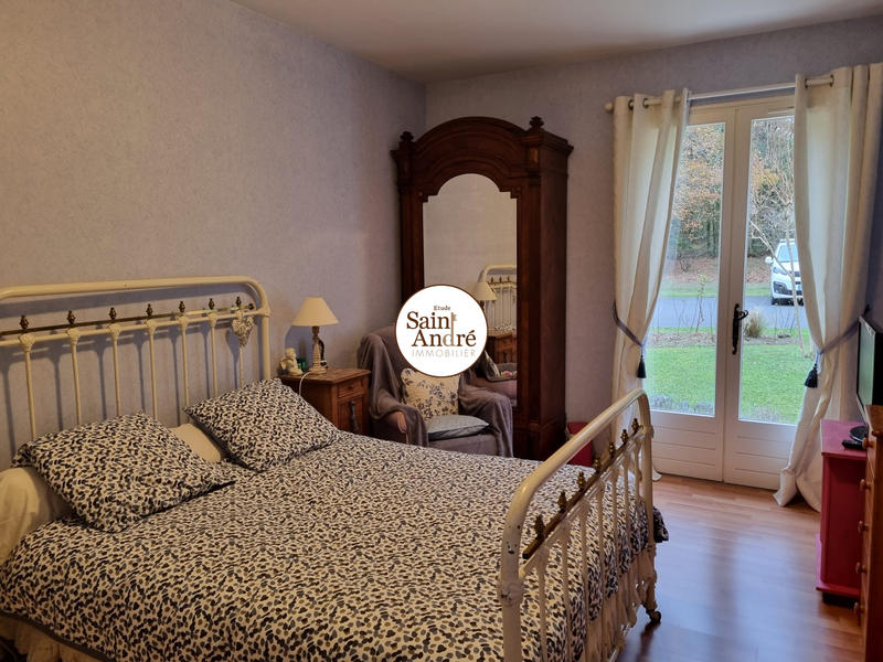 Maison - 300 m² - 10 pièces