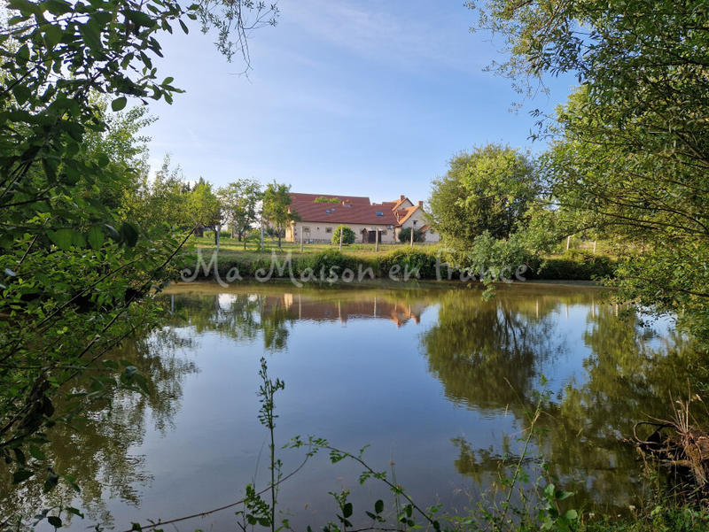 Maison - 627 m² - 21 pièces